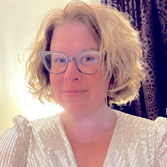 Meet your Posher, Kim - Picture 1 of 1